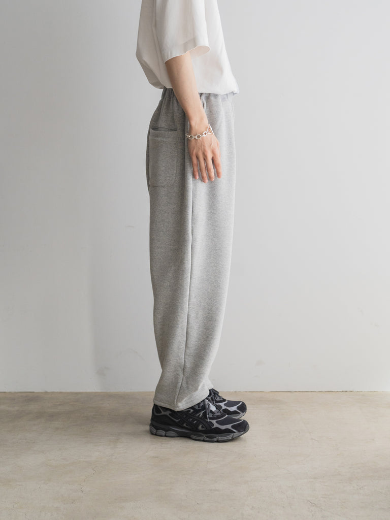 掘り出し物に出会える Yuan Relax Sweat Tuck Pants スウェットパンツ